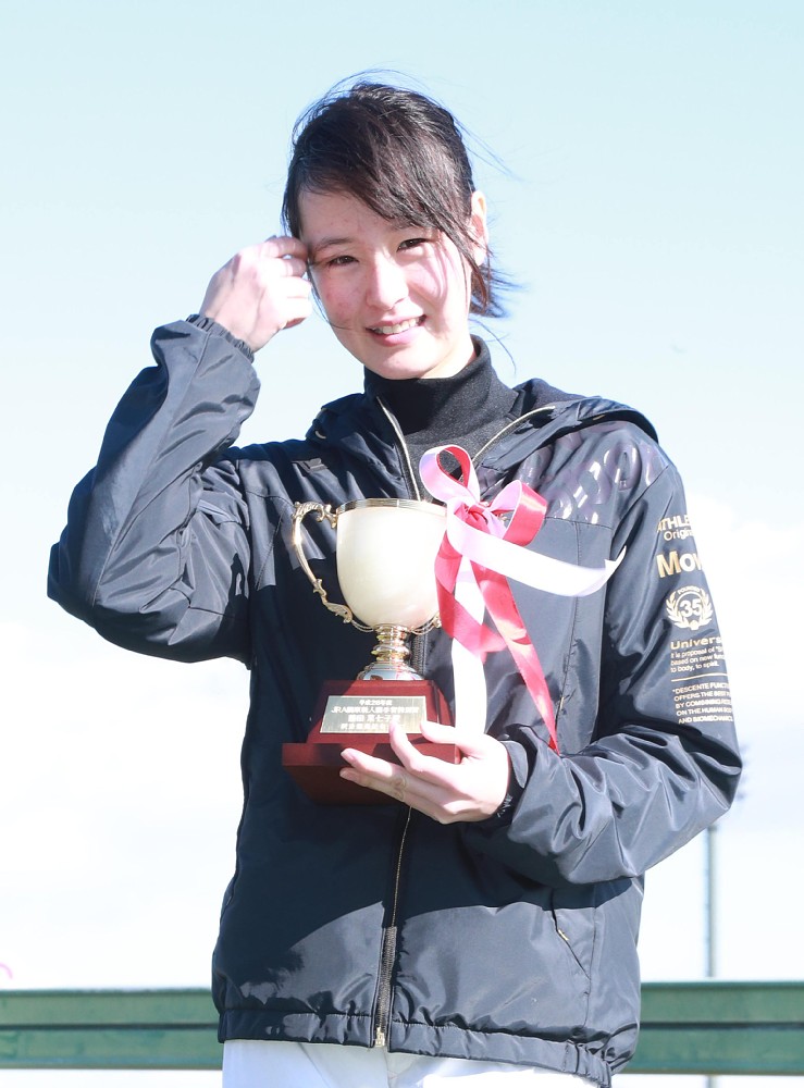 菜七子１０勝目で女性騎手歴代４位に！次の標的は細江純子さん