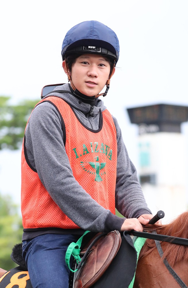 期待の若手・石川騎手が左下腿骨を骨折…福島１０Ｒで落馬