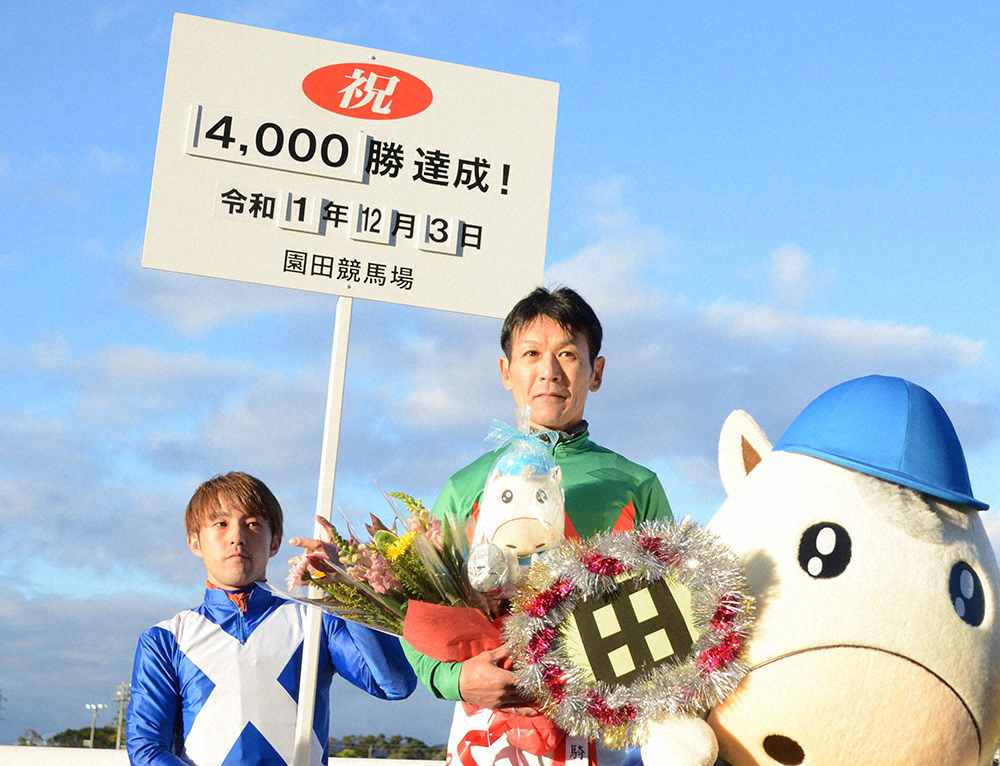 田中学、史上11人目の地方通算4000勝「凄くみんなに支えられたのが大きい」