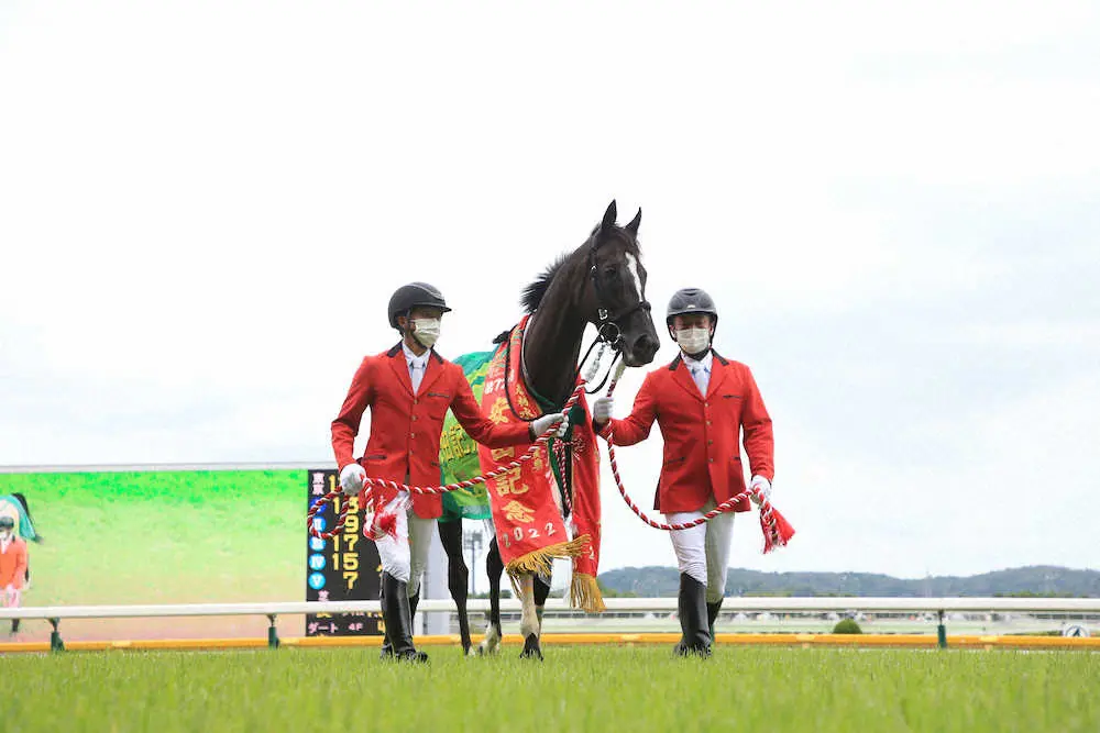 【安田記念】サンデーレーシング所有馬ワンツー　吉田俊介代表、ソングライン称える「たくましくなった」