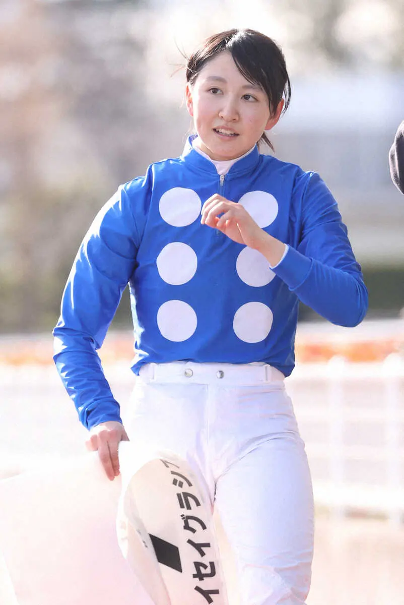 女性騎手今年初Vは奈穂！中京で波乱演出「今年最初のレースで勝てて良かった」