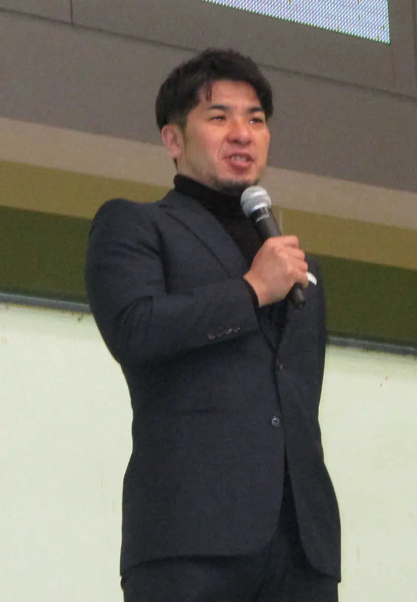 村上義弘さんが奈良競輪場でトークショー　現役引退で「やっと家族旅行しました」