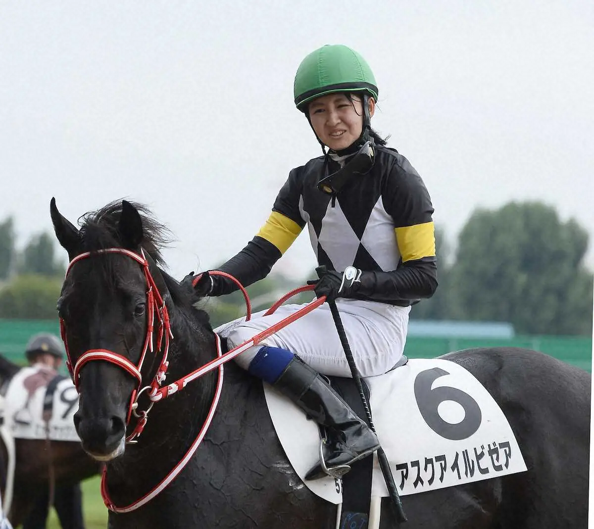 【札幌新馬戦】アスクアイルビゼアV！奈穂が札幌初勝利「よく頑張ってくれました」