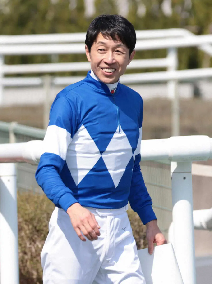 【阪神2R】55歳初騎乗初勝利の武豊「55歳には厳しい馬でしたね（笑い）」追い通しでグランオース導く