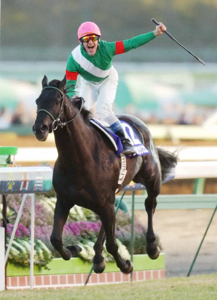 世界的名手ペリエ引退　凱旋門賞4勝ジョッキー、日本では02年から有馬記念3連覇