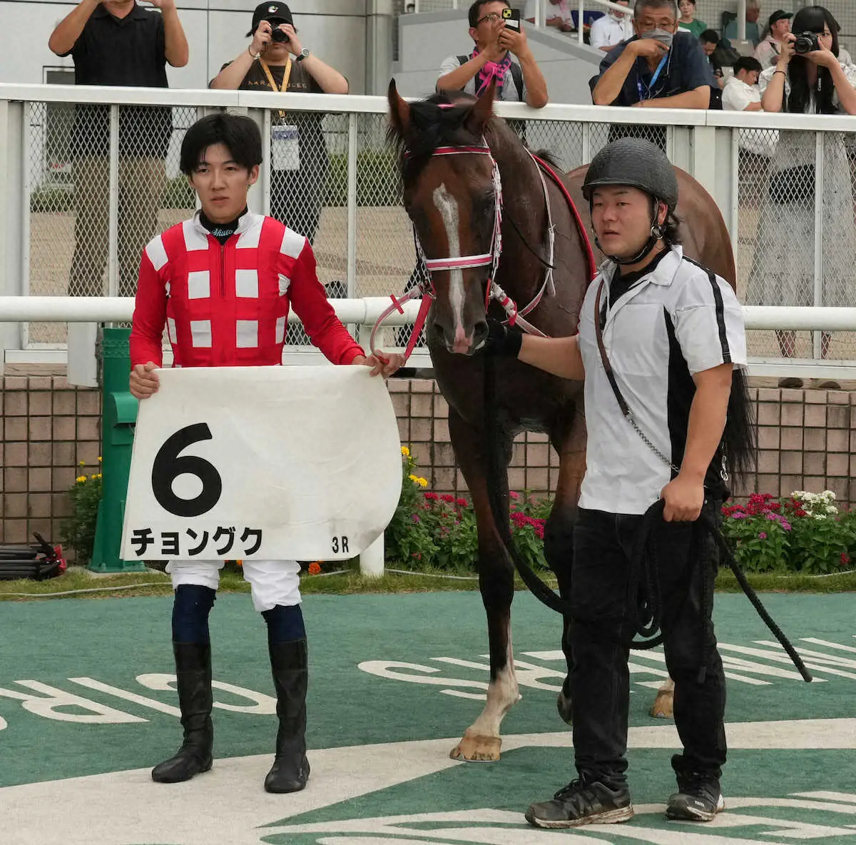 【新潟3R】小林脩が復帰初V!　1月の落馬で重傷から今年初勝利「外で脚をためることができた」