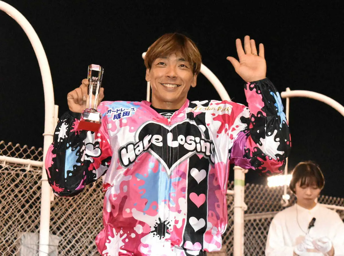 【伊勢崎オート　G1ムーンライトCC】青山周平　押し切って3連覇達成「本当に幸せです」