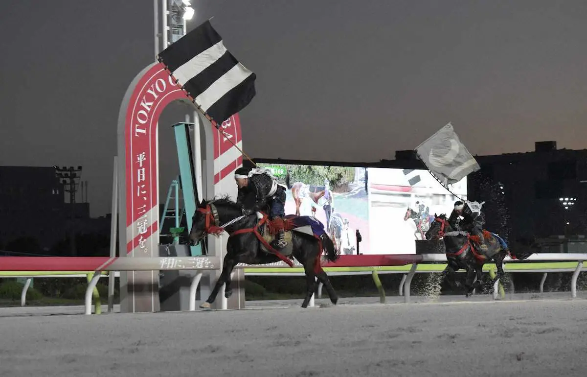 5年ぶり「相馬野馬追甲冑競馬」開催　大井競馬場での実演は25回目