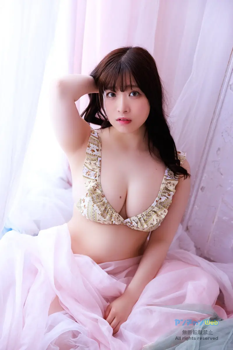 【画像・写真】けしからんicup♡新穂すみれ 肉感的な美爆乳で全て包み込む