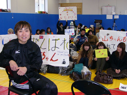 しずちゃん　全日本選手権に向け男子選手とスパー