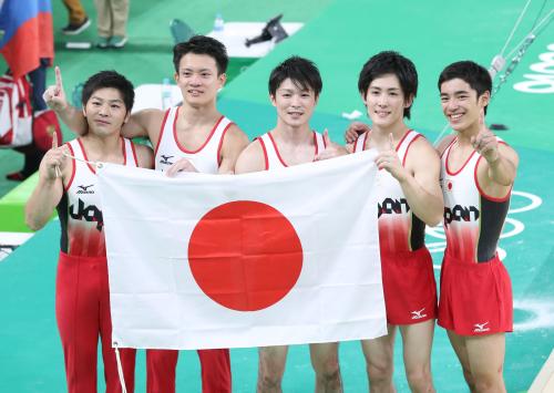体操男子団体日本金　瞬間最高視聴率25・６％！歓喜の表彰式直後