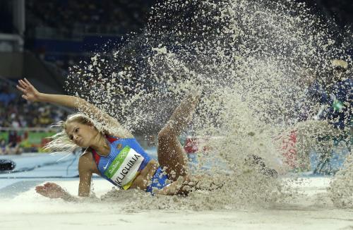 ロシア陸上界でただ一人出場したクリシナは女子幅跳び９位に終わった（ＡＰ）