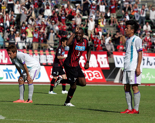札幌　選手に罵声を浴びせ観客に水をかけたサポーターを処分へ