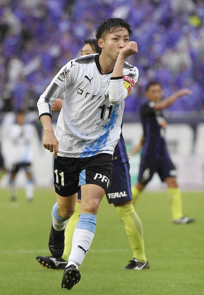 【画像・写真】川崎ＦのＧＫ新井章太　プロ入り初アシスト！“緊急登板”も小林のゴールお膳立て