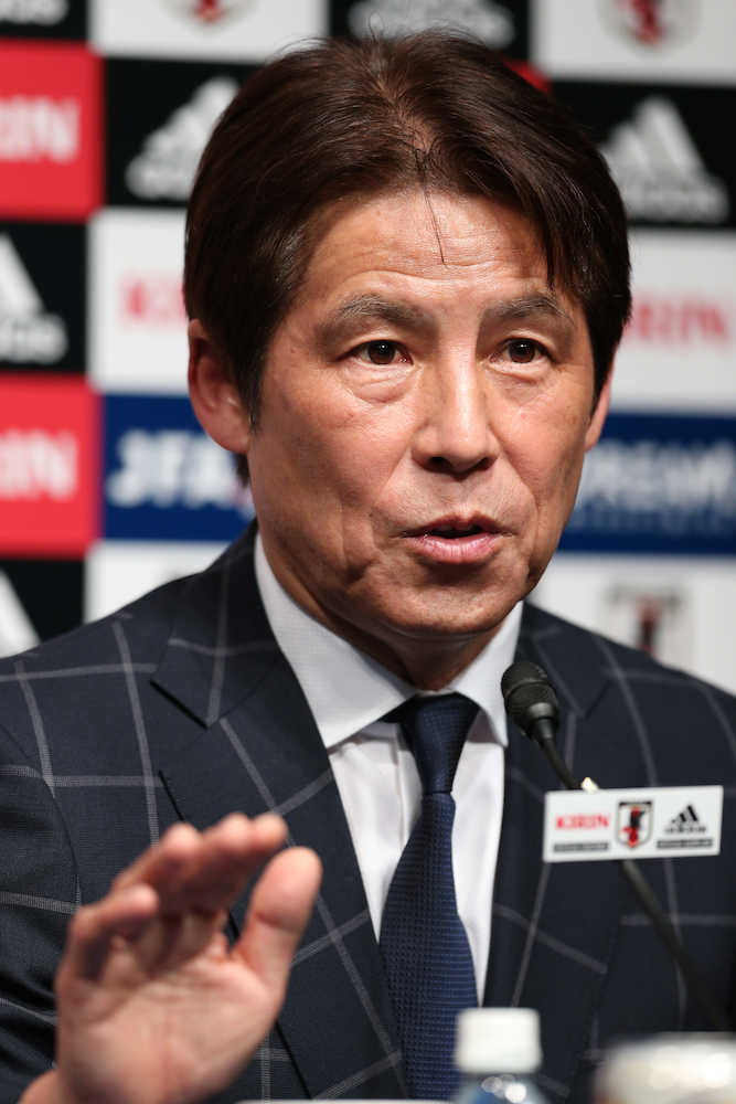 サッカー日本代表の西野監督
