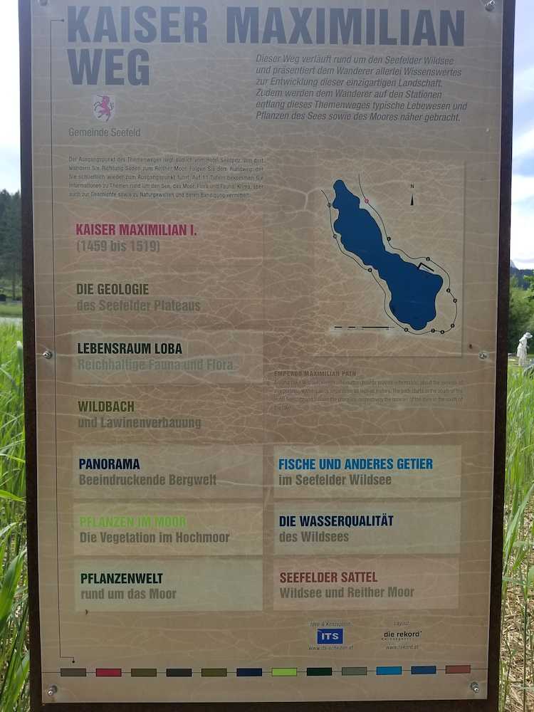 ビルト湖の遊歩道に設置された紹介看板
