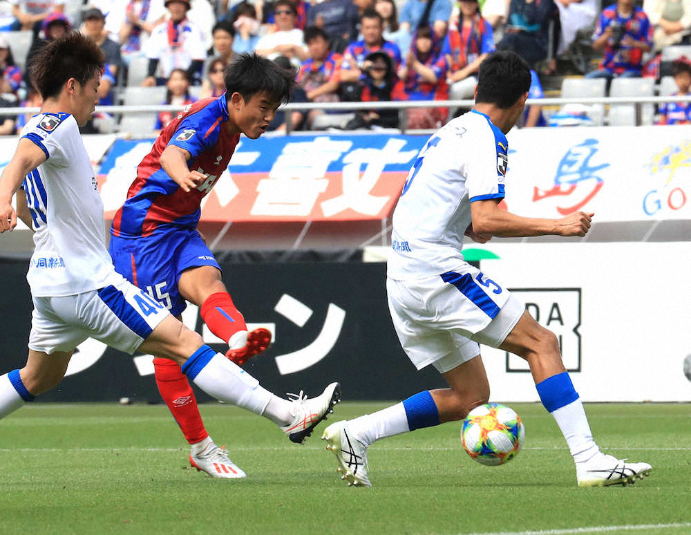 FC東京が首位堅持　17歳久保が初の2ゴール、A代表初招集に弾み