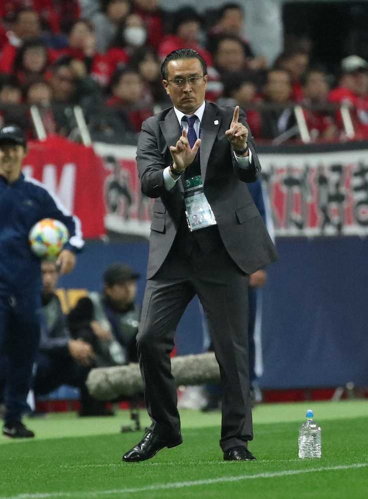 浦和　大槻監督続投へ!選手から信頼「組長」に復権託す