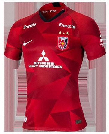 浦和　来季の1stユニホームを発表　赤いダイヤの輝きを表現