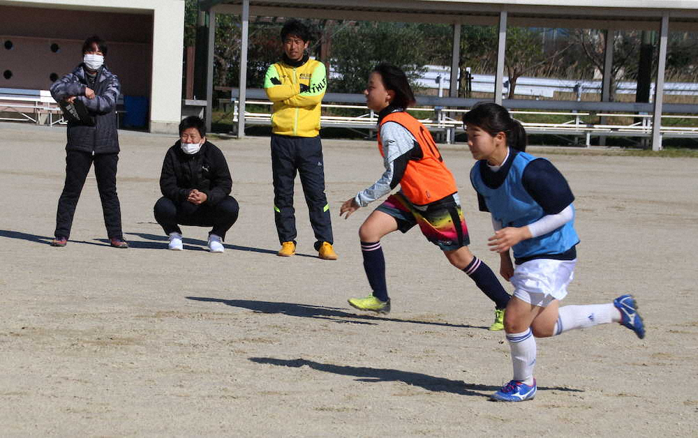 「女子サッカーのまち」宣言、佐賀・みやき町U15クラブチーム4・1始動