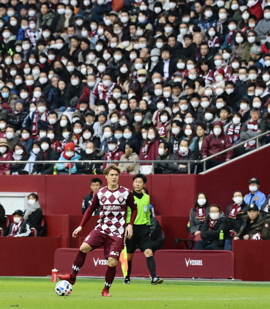 ＜神戸・横浜FC＞2020年2月23日、横浜FCとの開幕戦に出場した神戸・酒井高徳
