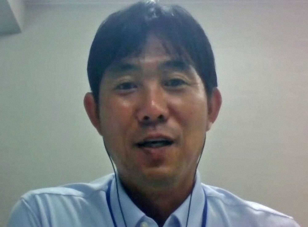 サッカー日本代表と東京五輪男子代表の兼任継続が決まり、オンラインで取材に応じる森保監督