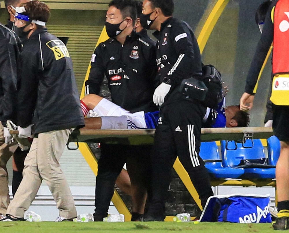 横浜　復帰の仲川、3得点絡むも再び大腿裏負傷　ラストプレーで…試合後は担架