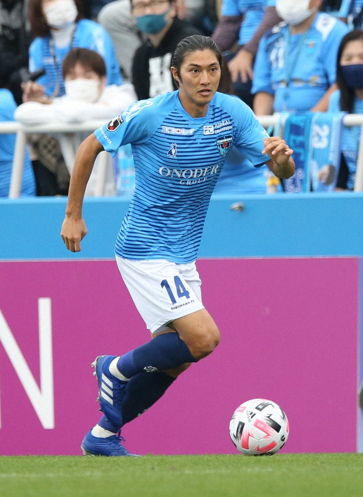5年ぶりJ1復帰の福岡が横浜FCのレフティー、DF志知孝明を獲得！