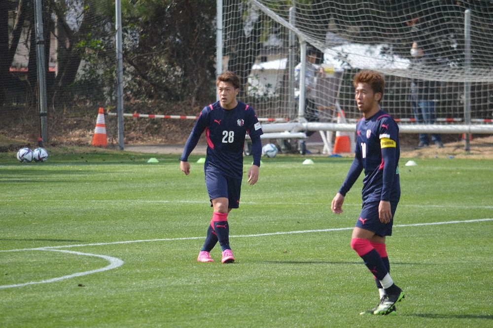 C大阪復帰のMF中島が定位置獲りアピール　徳島との練習試合で清武ら主力と好連係