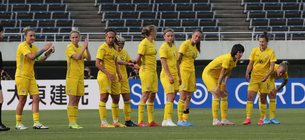 サッカー女子、ウクライナ代表監督が激怒　なでしことの技術の差、気温33度の試合に「理解できない」