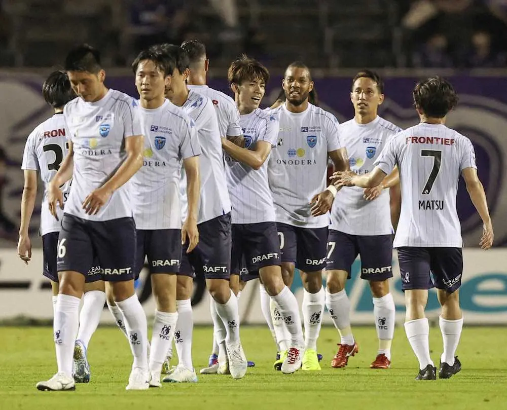 最下位・横浜FCが今季2勝目　小川の移籍1号で8戦ぶり歓喜「ホッとしています」