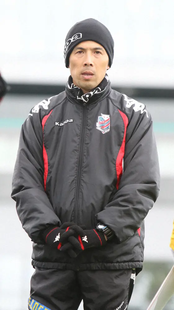 J2横浜FC四方田修平監督　最短でのJ1復帰へカズから最年長“バトン”俊輔の経験値還元期待