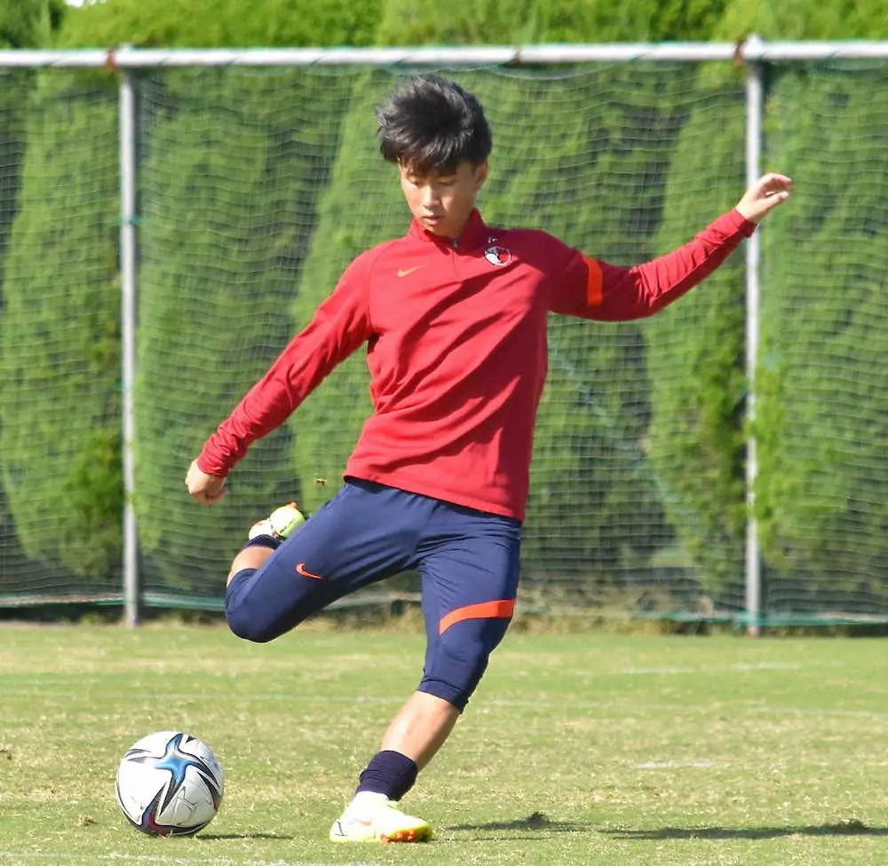 U―21日本代表FW荒木がドバイ杯への覚悟を示す「ゴールやアシストなど数字に残る結果を残したい」