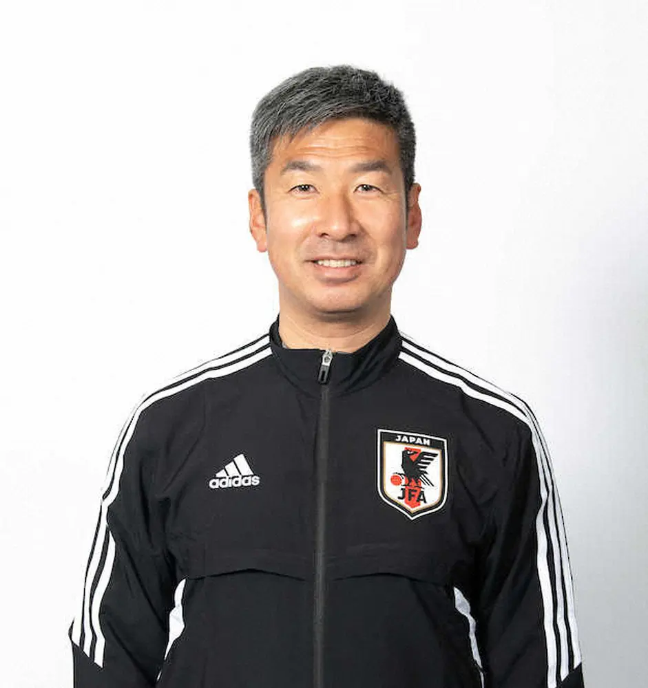 今年からセットプレーコーチに就任した菅原大介氏