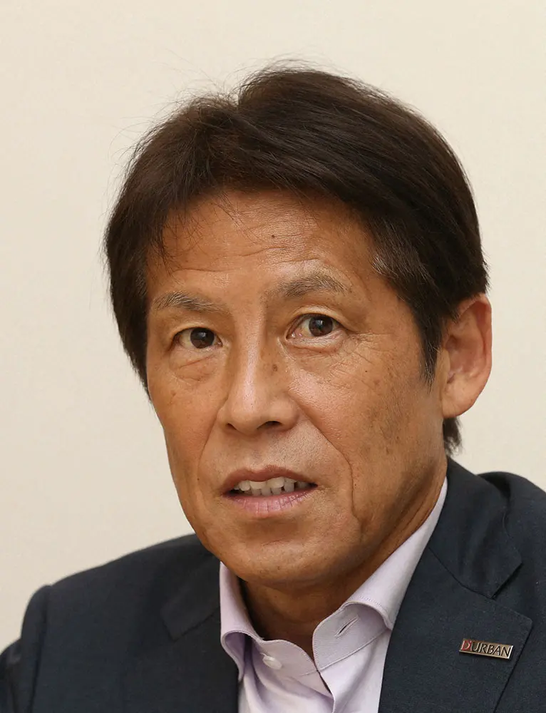 前日本代表監督の西野朗氏、4年前の屈辱を「きょう晴らした」　中沢佑二氏は「祝日です。本日は」
