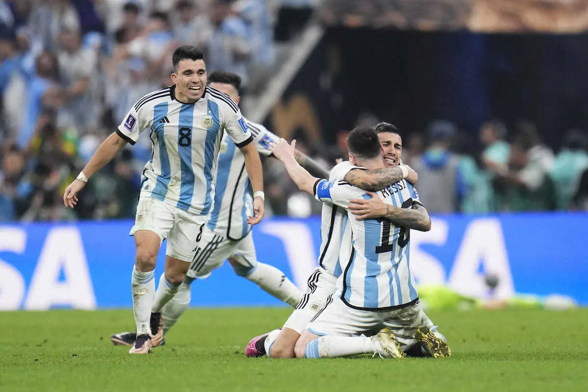 史上最高の決勝戦！アルゼンチンがフランスをPK戦で下し36年ぶり3度目V　2得点メッシが伝説になった
