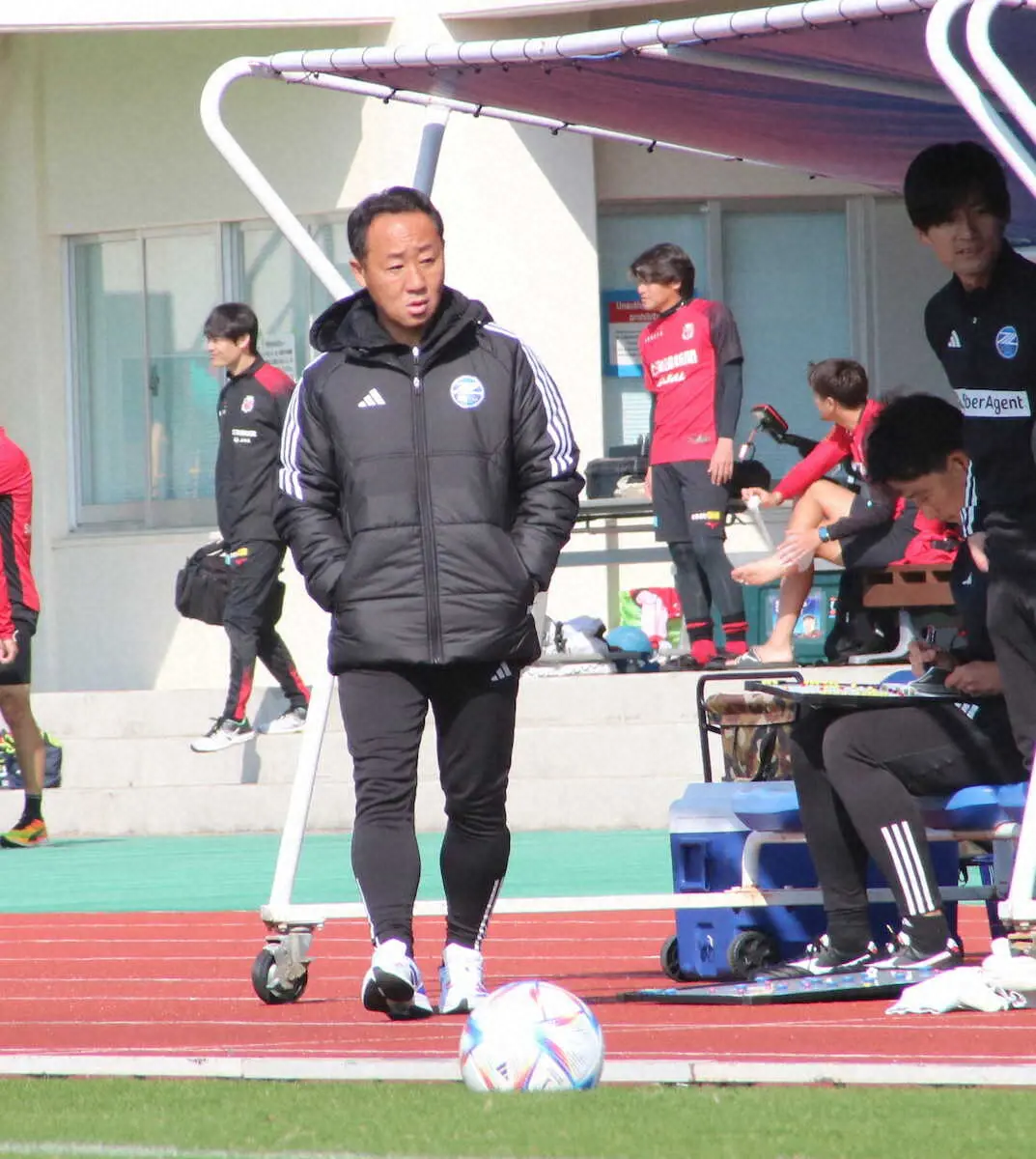 J2町田・黒田監督が初勝利　札幌と今季初対外試合で2―1「100％、120％で戦ってくれた」