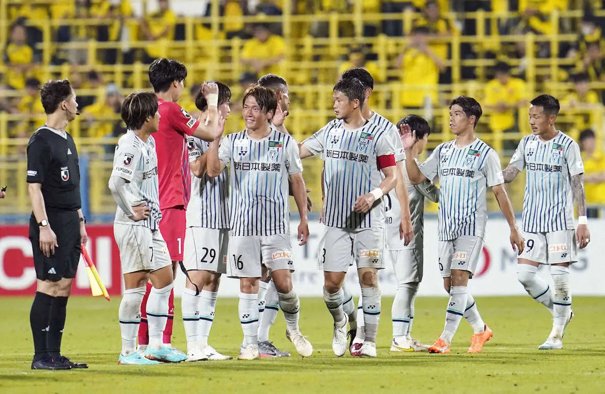 福岡　1―0で柏に勝って1位突破　長谷部監督「自分たちの形の勝利」