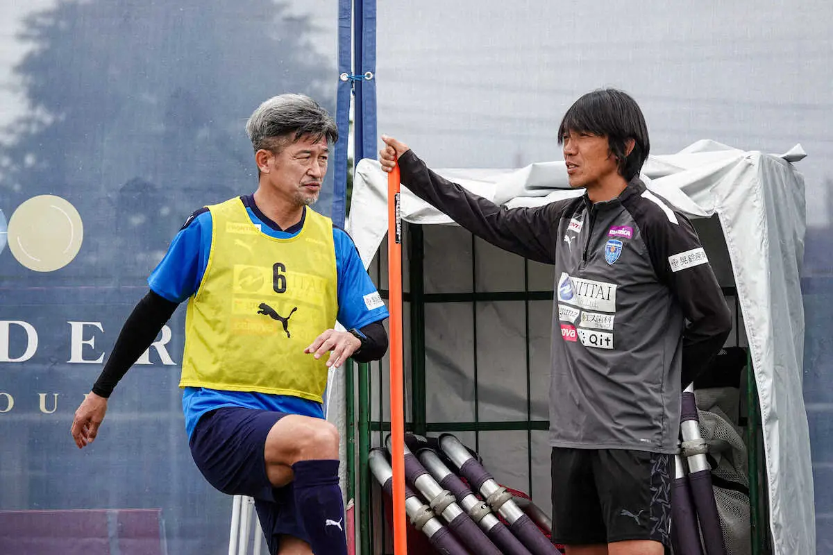 カズ　注目の去就について「あとは決めるだけ」　保有元の横浜FCで練習参加　俊輔コーチと2トップ