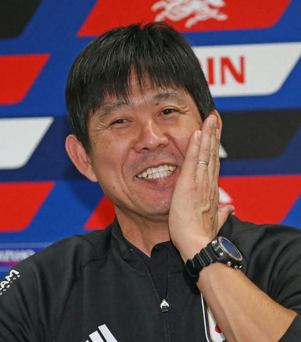 サッカー日本代表の森保監督