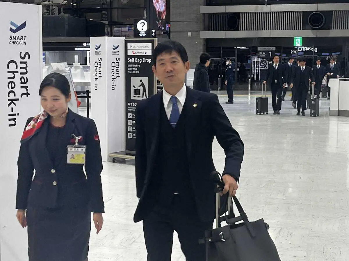 サッカー日本代表　カタールへ出発　森保監督「日本の皆さまと日本の誇りを分かち合う」