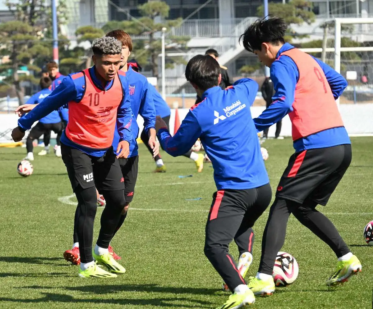 FC東京　バングーナガンデがシュート強化に着手　「武器になれば」
