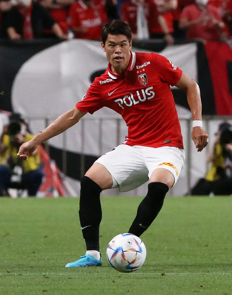 浦和の元日本代表DF酒井、右膝の骨挫傷で離脱　チームによると全治は非公表