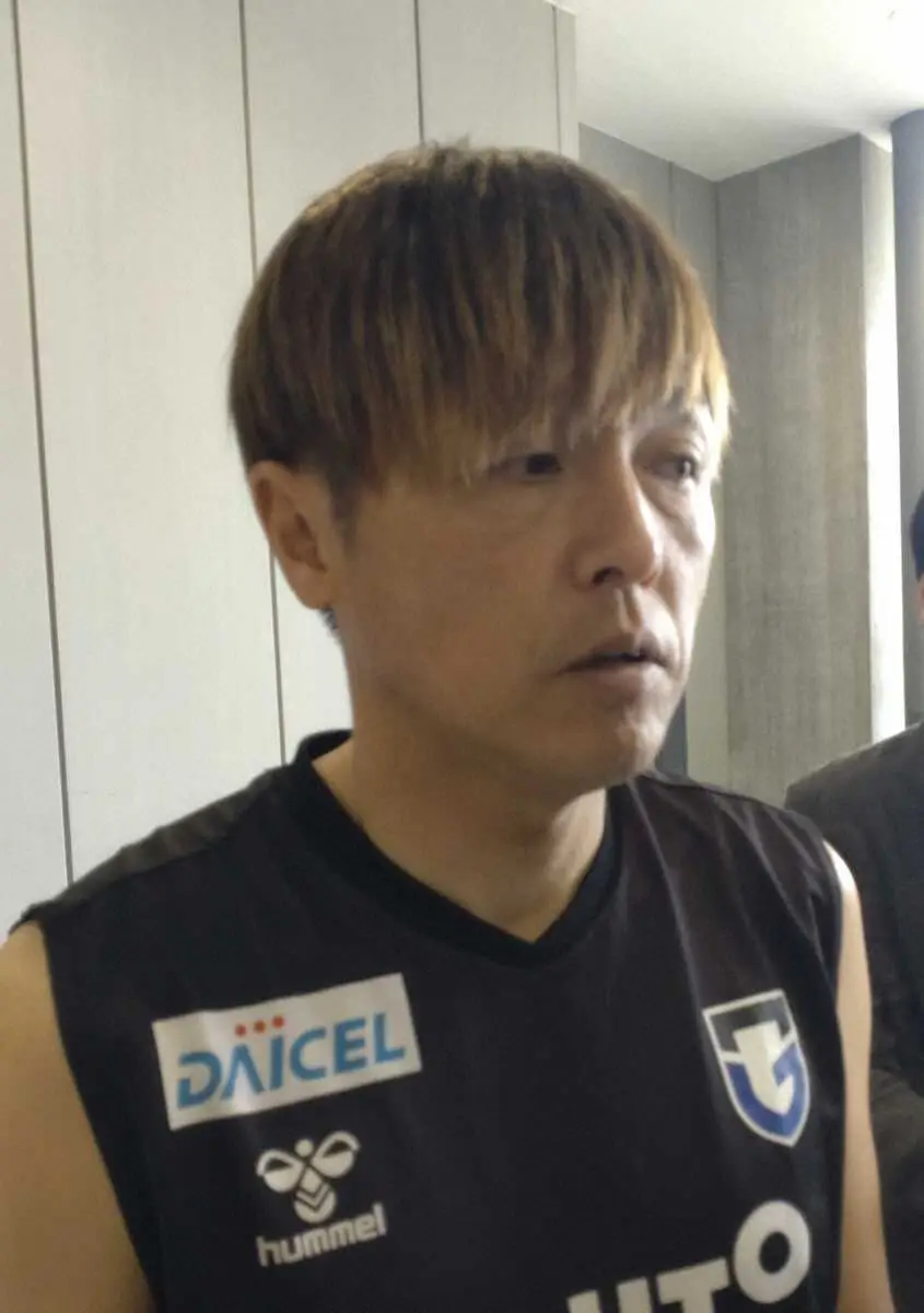 日本代表でダブルボランチ形成したG大阪・遠藤保仁コーチも長谷部ねぎらう「良い関係築けた」