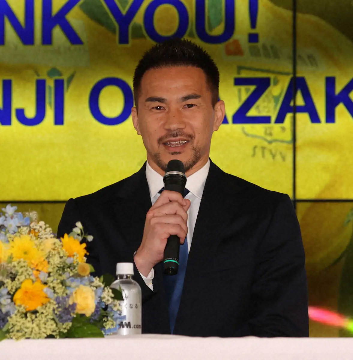 元日本代表FW岡崎慎司　引退理由は「膝のケガ」苦しい時期を救ってくれたのは香川真司だった