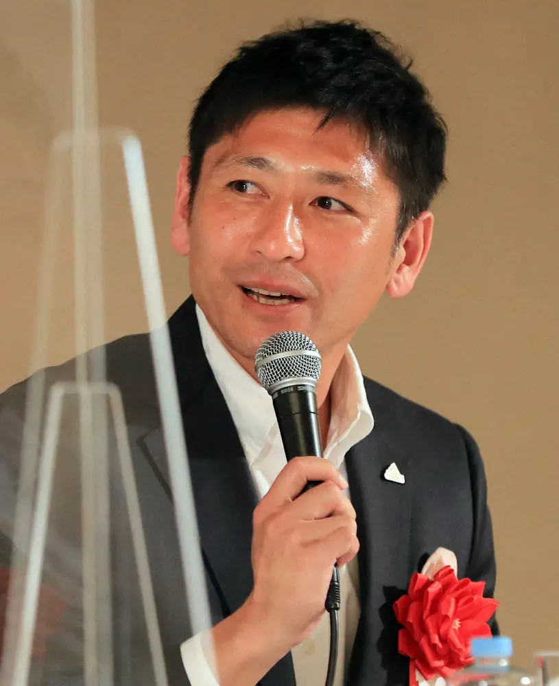 中田浩二氏