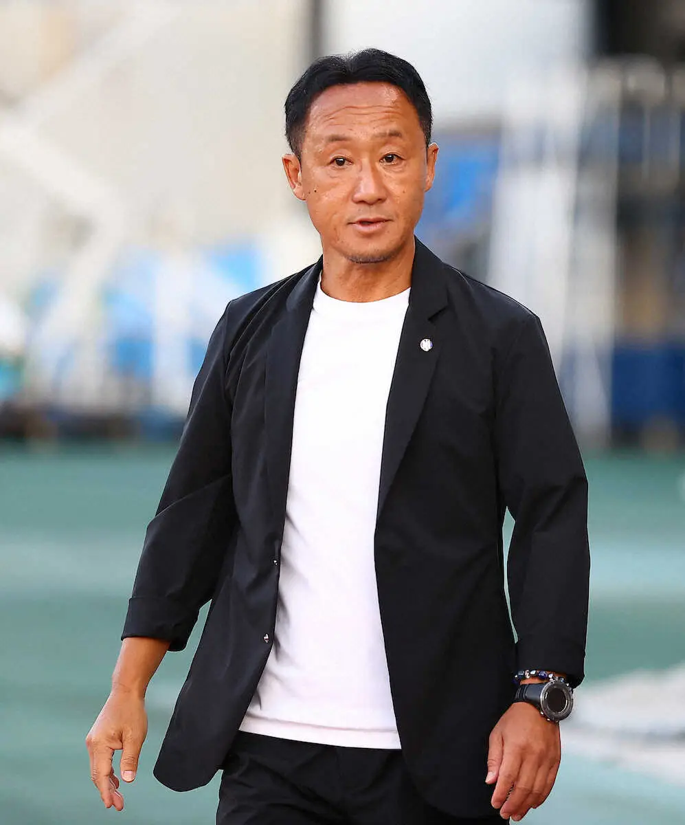 町田が今季公式戦ワースト5失点で大敗　黒田監督「退場で自分たちを苦しめた」