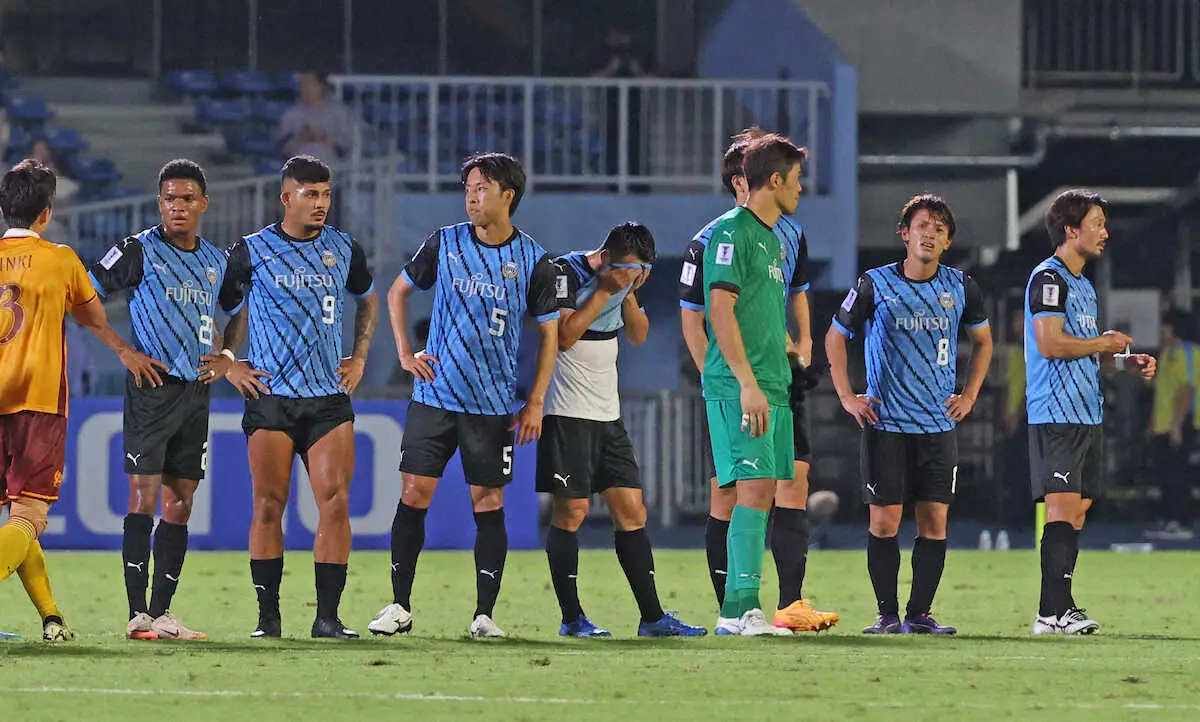 【画像・写真】＜ACL　川崎F・光州＞試合に敗れ、厳しい表情の川崎Fイレブン（撮影・西海健太郎）