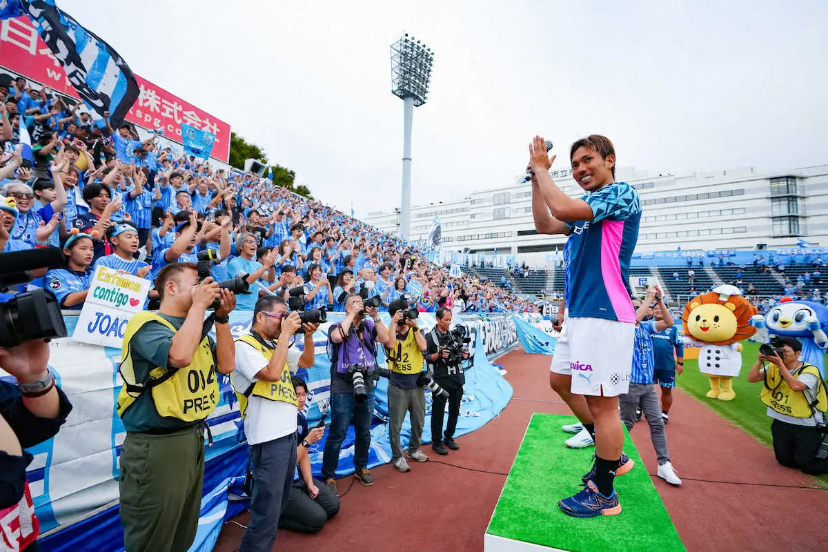 【画像・写真】横浜FC　小川弾守り切った!　3試合ぶり首位奪取で次節勝てばJ1復帰決定へ