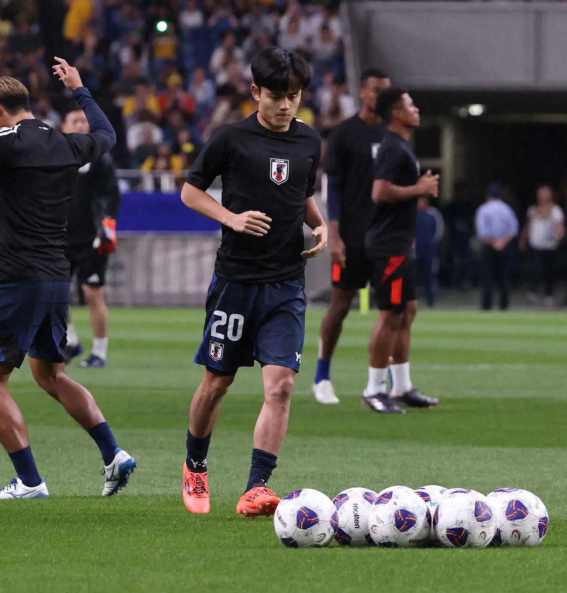 【画像・写真】森保ジャパン　W杯最終予選開幕4連勝へ　サウジ戦から2人入れ替え、田中碧、久保がスタメン